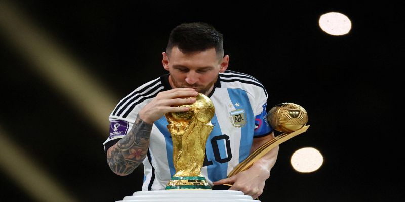 Lionel Messi trải qua mọi cung bậc cảm xúc với Argentina