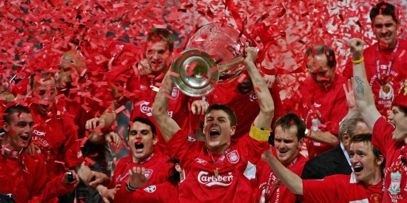 Steven Gerrard đã trải qua những giây phút thăng trầm cùng Liverpool