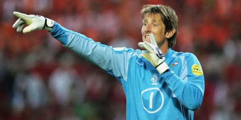 Van der Sar thiếu đi sự may mắn ở cấp độ đội tuyển quốc gia